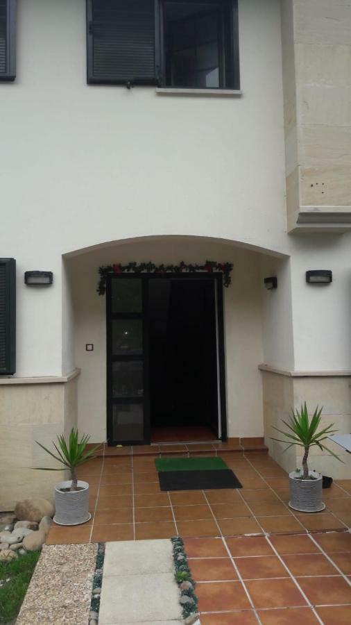 Mozues Apartamento Sámano Exterior foto